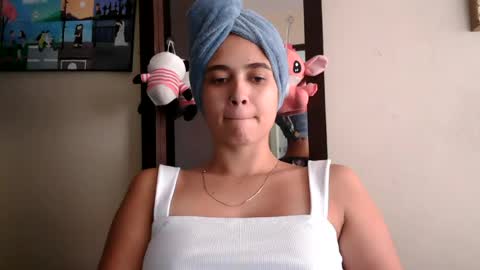 Snapshot of triana_bell chatting on 06.12.26 triana_bell online show from 06.12.26