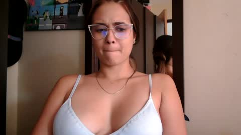 Snapshot of triana_bell chatting on 06.30.26 triana_bell online show from 06.30.26