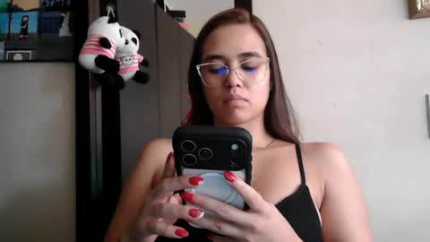 Snapshot of triana_bell chatting on 07.03.26 triana_bell online show from 07.03.26