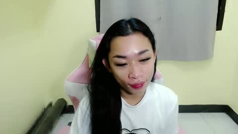 tricia_slut online show from 03.11.25