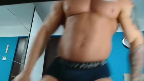 Snapshot of tridentmuscles chatting on 12.01.24 tridentmuscles online show from 12.01.24