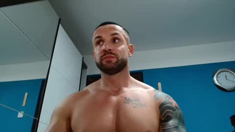 Snapshot of tridentmuscles chatting on 01.21.25 tridentmuscles online show from 01.21.25