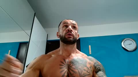 Snapshot of tridentmuscles chatting on 09.22.25 tridentmuscles online show from 09.22.25