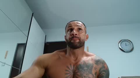 Snapshot of tridentmuscles chatting on 12.13.25 tridentmuscles online show from 12.13.25