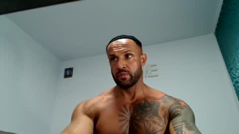 Snapshot of tridentmuscles chatting on 12.14.25 tridentmuscles online show from 12.14.25