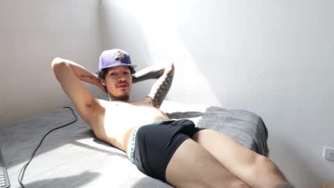 - trieone online show from 03.03.26