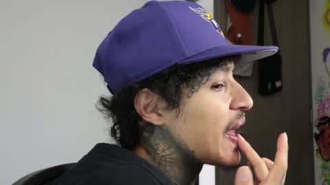 - trieone online show from 03.30.26