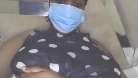 trinahluicy online show from 04.10.26