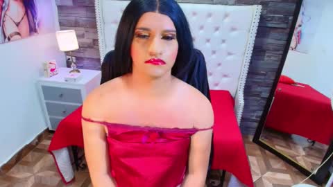 Snapshot of trinity_tsx chatting on 09.24.25 SOFIA online show from 09.24.25