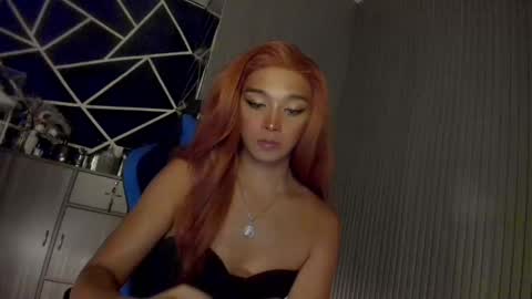 Ms Ella online show from 12.05.24