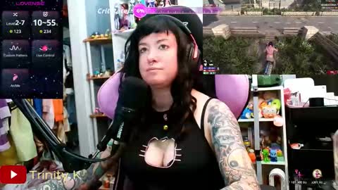 Snapshot of trinitykatze chatting on 02.20.26 Trin Kat pet online show from 02.20.26