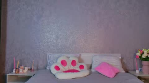 Snapshot of trinnitysweet chatting on 01.10.26 Luna online show from 01.10.26