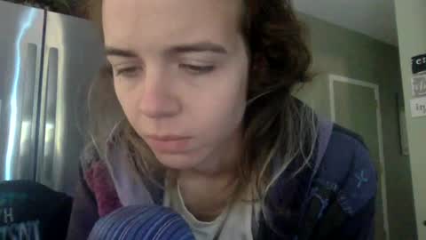 Snapshot of trippybb222 chatting on 10.02.25 trippybb222 online show from 10.02.25