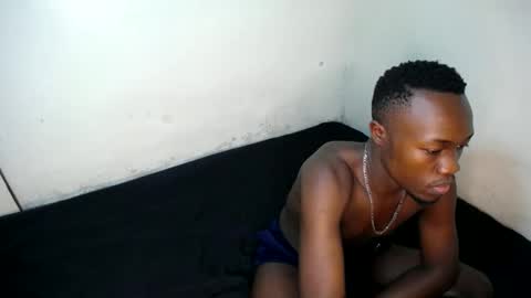 Snapshot of trisboo5 chatting on 12.09.24 Trisboo5 online show from 12.09.24