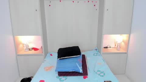 Snapshot of trishamoon chatting on 01.09.26 TRISHA online show from 01.09.26