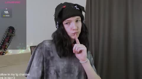 Max  online show from 02.19.26