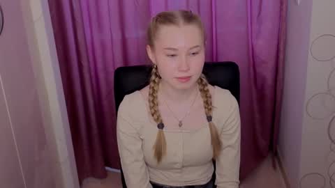 Lana online show from 02.10.26