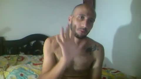 Snapshot of tristan_drumm chatting on 10.07.25 tristan online show from 10.07.25