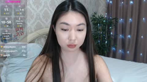 Snapshot of tristanat chatting on 12.25.24 Aya online show from 12.25.24