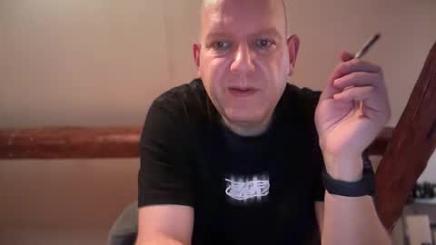 Snapshot of tritonspace chatting on 09.21.25 Triton online show from 09.21.25