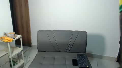 trixiandsuki online show from 11.28.25