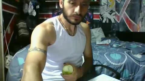 Snapshot of trizquelmen chatting on 06.06.26 Andrew online show from 06.06.26