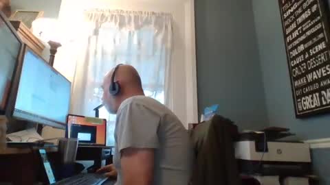 Snapshot of trodgers136 chatting on 12.04.24 TRodgers online show from 12.04.24