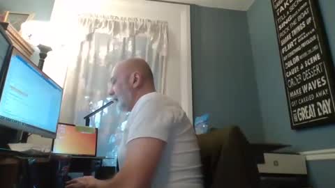 Snapshot of trodgers136 chatting on 12.11.24 TRodgers online show from 12.11.24