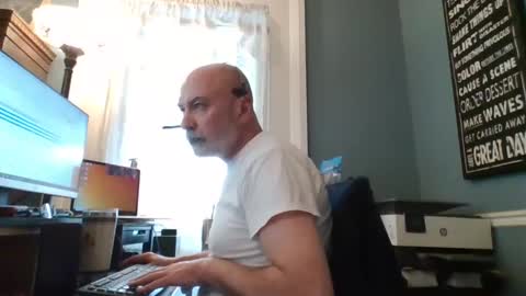 Snapshot of trodgers136 chatting on 02.25.25 TRodgers online show from 02.25.25