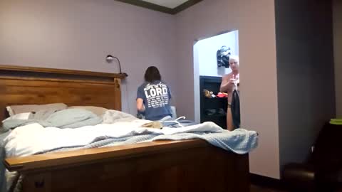 trojanswingers online show from 12.14.25