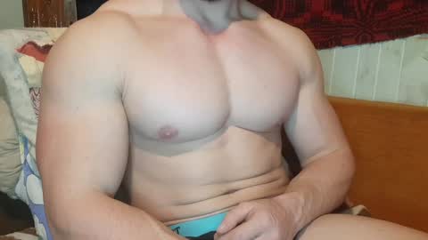 Snapshot of troncq chatting on 01.10.25 Troncq online show from 01.10.25