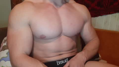 Snapshot of troncq chatting on 01.13.25 Troncq online show from 01.13.25