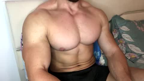 Snapshot of troncq chatting on 09.26.25 Troncq online show from 09.26.25