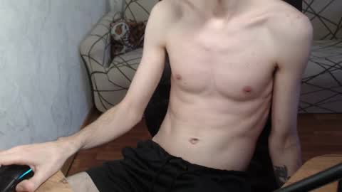 Snapshot of trone41 chatting on 12.17.25 I POST MY FUCKING VIDEOS AND PICS online show from 12.17.25