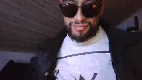 Open minded - Hetro - Male online show from 11.26.25