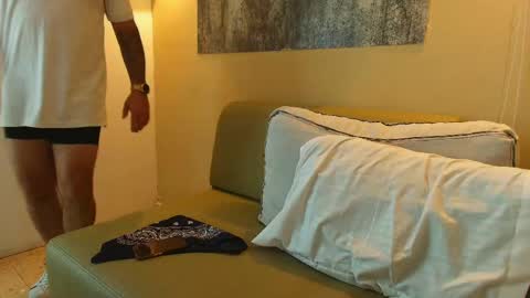 Troy online show from 04.22.26