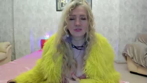 Snapshot of truefoxyyy chatting on 04.24.26 Fox online show from 04.24.26