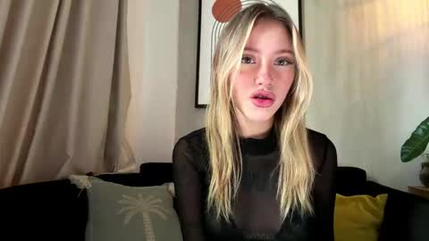 Mia online show from 02.02.26