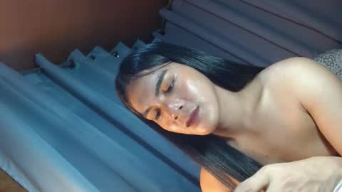 Goddess Mira online show from 11.11.25