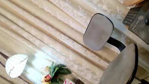 Chloe online show from 04.19.26