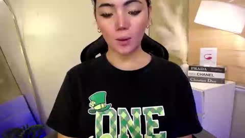 Snapshot of ts_marthapooker chatting on 12.28.24 Martha The Pooker online show from 12.28.24