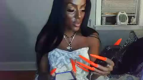 Amber White online show from 01.17.26