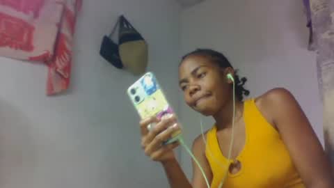 Snapshot of tsaraflorida chatting on 11.10.25 tsaraflorida online show from 11.10.25