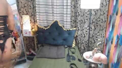 Snapshot of tsbrianabankhugecock chatting on 02.05.25 brianna online show from 02.05.25