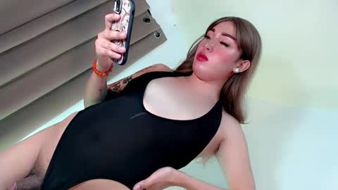 Snapshot of tsgirl_julian69 chatting on 03.05.25 Julian online show from 03.05.25