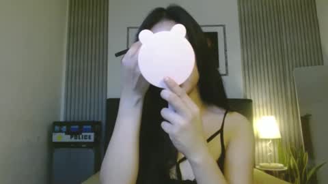 Snapshot of tsnathaliasilvana chatting on 01.26.25 Bella Ratbu online show from 01.26.25