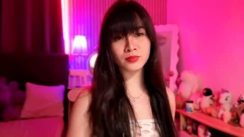 Snapshot of tsnathaliasilvana chatting on 09.25.25 Bella Ratbu online show from 09.25.25