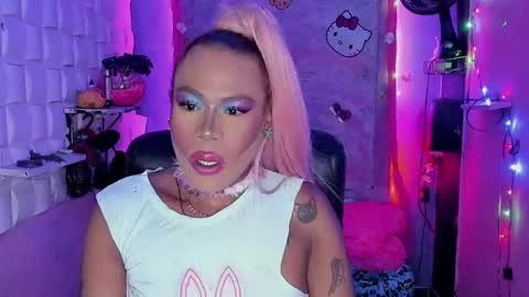 Snapshot of tsviolett chatting on 12.30.24 BellaRoxanna online show from 12.30.24