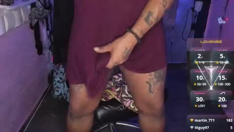 Snapshot of tsviolett chatting on 02.10.25 BellaRoxanna online show from 02.10.25