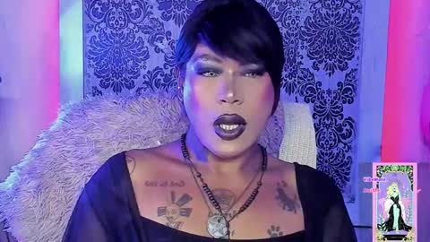 Snapshot of tsviolett chatting on 09.22.25 BellaRoxanna online show from 09.22.25